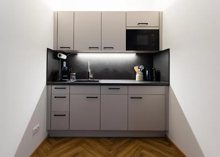 Stilvolles 2-zimmer Nahe U-bahn Und Stadtpark - Mit Parken *